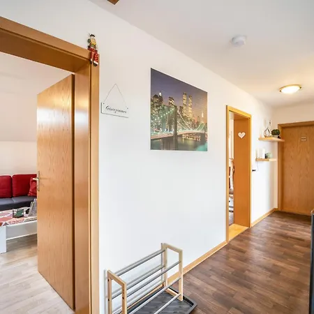 Apartment Ferienwohnung Im Gruenen *